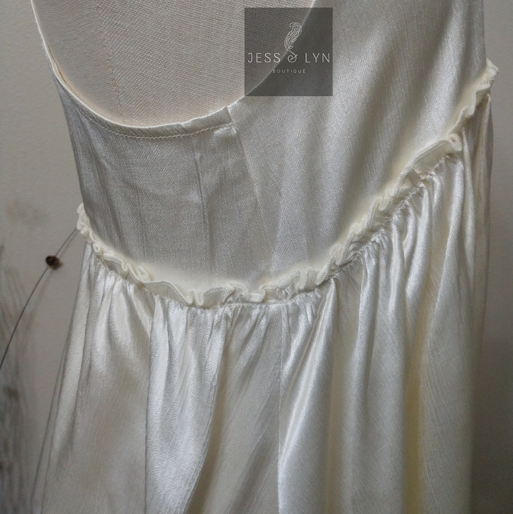 🆕Off White/Ivory Flowy Babydoll Boho Tank w/Adjustable Straps - Picture 7 of 14